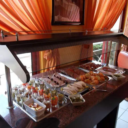 Le Medicis Hotel