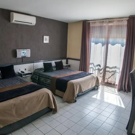 Le Medicis Hotel Roussillon (Isere)