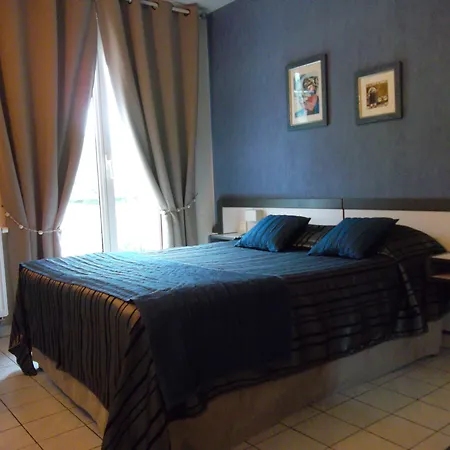 Medicis Hotel 3*