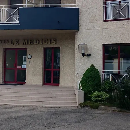 Hotel Medicis Roussillon (Isere)