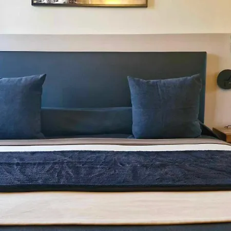 Medicis Hotel Roussillon (Isere)