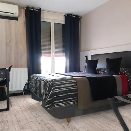 Hotel Medicis 3*