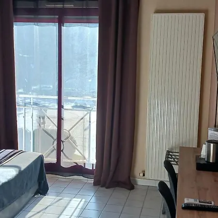 Hotel Medicis Roussillon (Isere)