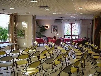 Le Medicis 3* Roussillon (Isere)