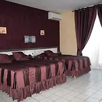 Medicis Hotel 3*