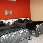 Hotel Medicis