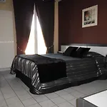 Hotel Medicis 3*