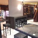 Hotel Medicis Roussillon (Isere)