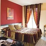 Medicis 3* Roussillon (Isere)