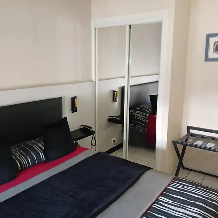 Hotel Medicis فندق روسّييو