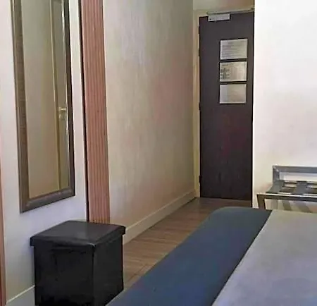 Médicis Hotel