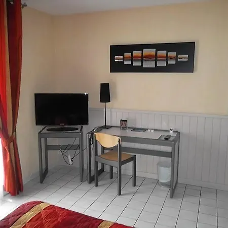 Hotel Le Medicis Roussillon (Isere)